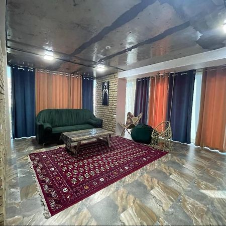 Local Hotel Tashkent Exterior foto